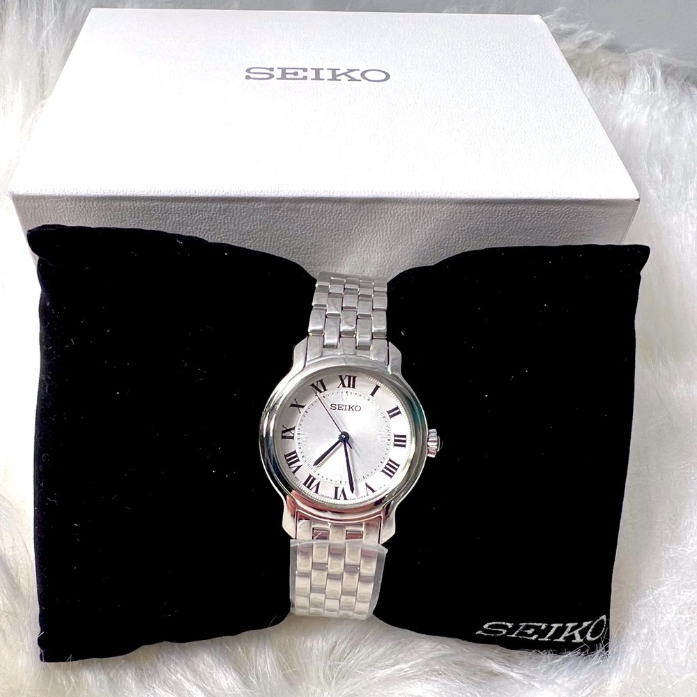 Seiko SRZ519 - A classic ladies quartz watch that withstands the test of time